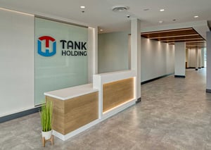 1 - 01-TH-lobby-desk